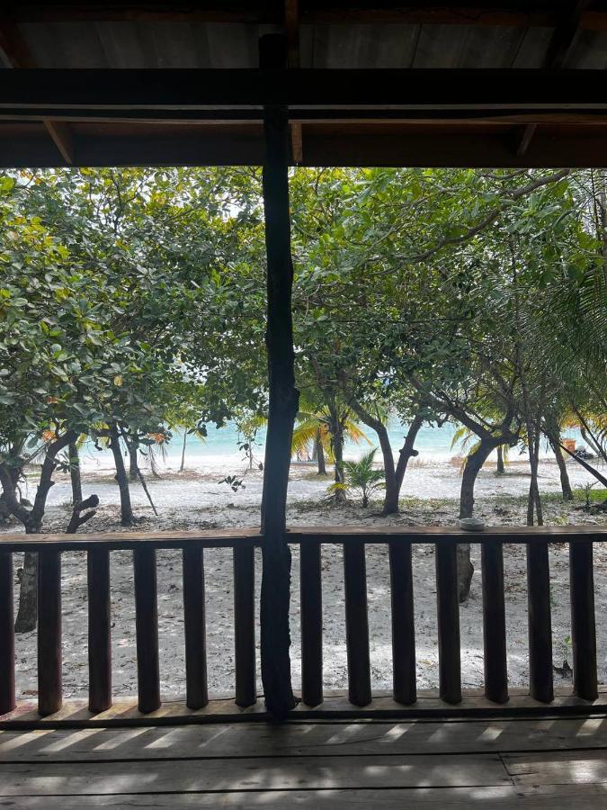 Rafikis Vandrehjem Koh Rong Eksteriør billede